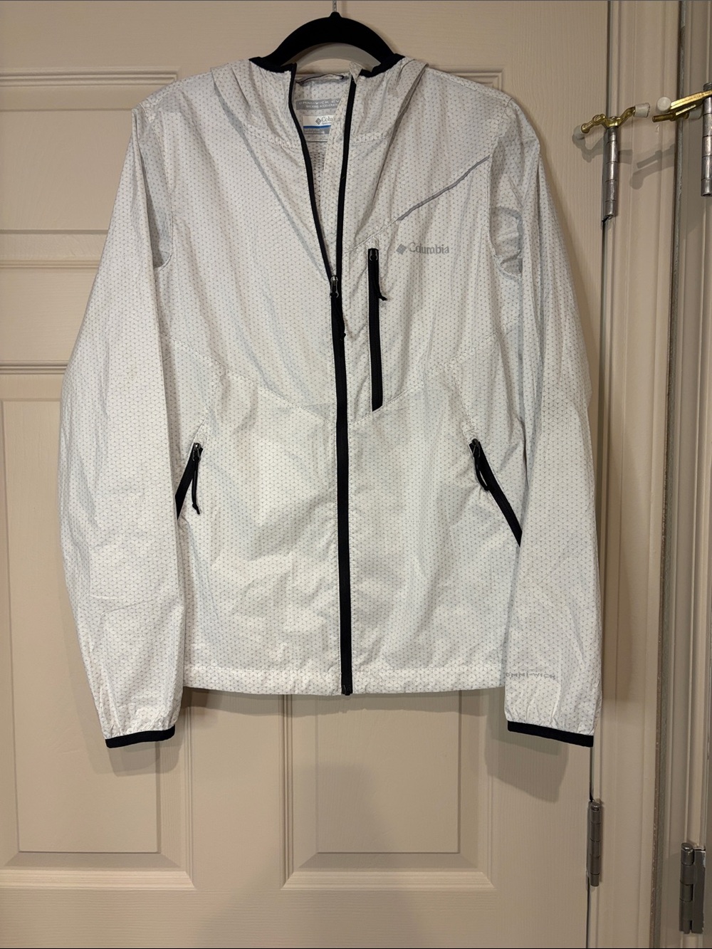 Women’s Columbia Windbreaker